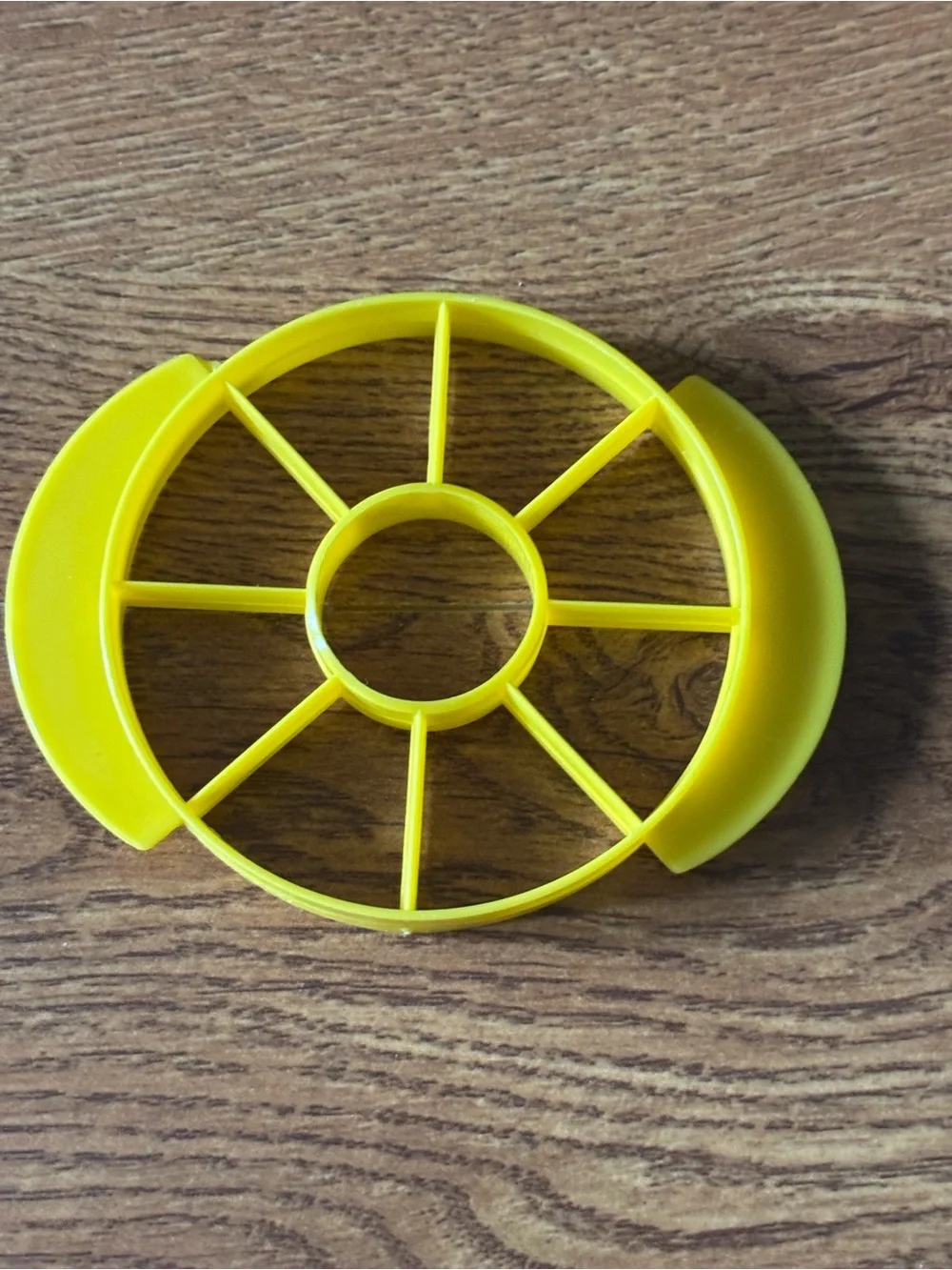 Pineapple cutter